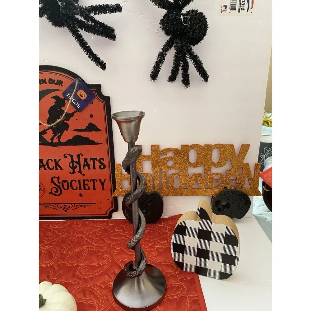 Halloween Decoration Lot 11 Pieces‎ Pumpkins, viper Candleholder Spiders Etc..